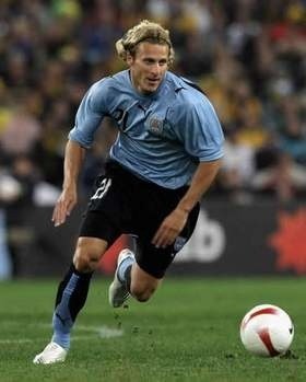 Diego Forlan został wybrany piłkarzem meczu.