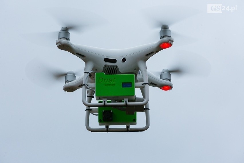 Specjalny dron, który szuka smogu
