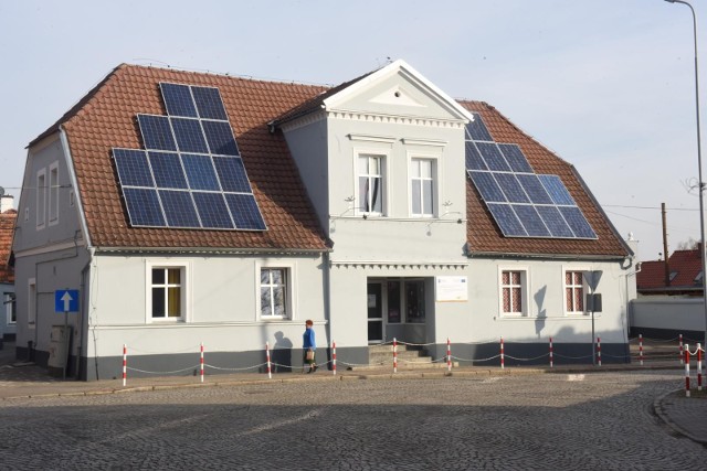 W ciągu roku moc zainstalowanej fotowoltaiki wzrosła o ponad 71%. Wśród wszystkich odnawialnych źródeł energii, instalacje fotowoltaiczne odpowiadają za 53,6% wyprodukowanej energii. Ponad 14% domów w Polsce ma panele fotowoltaiczne.