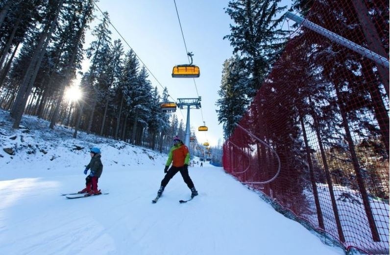 W najbliższy weekend - 4-5 grudnia - pierwsi narciarze i...