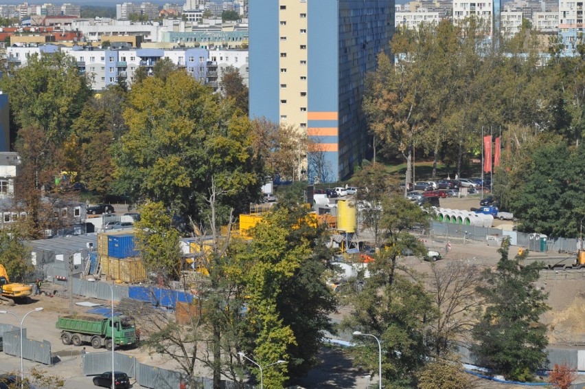 Nowy biurowiec powstaje tuż przy Sky Tower. To Centrum Południowe [WIZUALIZACJE, ZDJĘCIA]