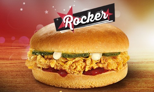 Kanapka Rocker wraca do menu restauracji KFC. Jest już dostępna w dwóch wersjach &#8211; klasycznej oraz z dodatkiem świeżych warzyw.