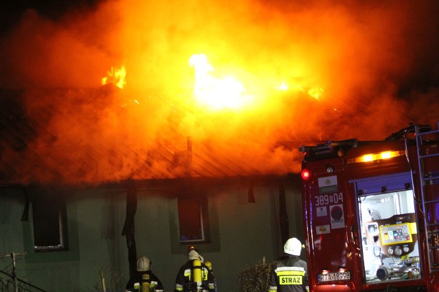 Pożar wybuchł w nocy z 3 na 4 kwietnia, pożar strawił maszyny wykorzystywane do produkcji i gotowe wyroby