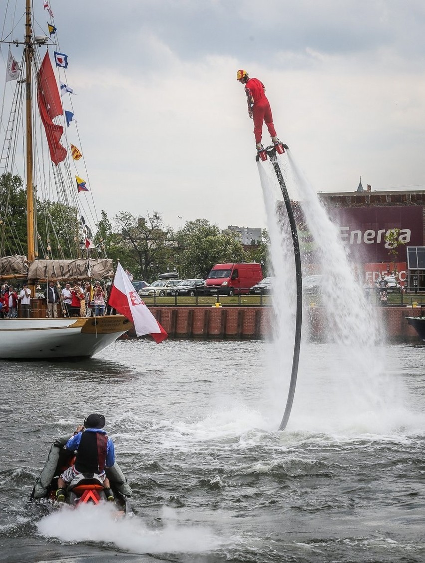 Flyboard w Gdańsku na Otwarciu Sezonu Żeglarskiego [ZDJĘCIA]