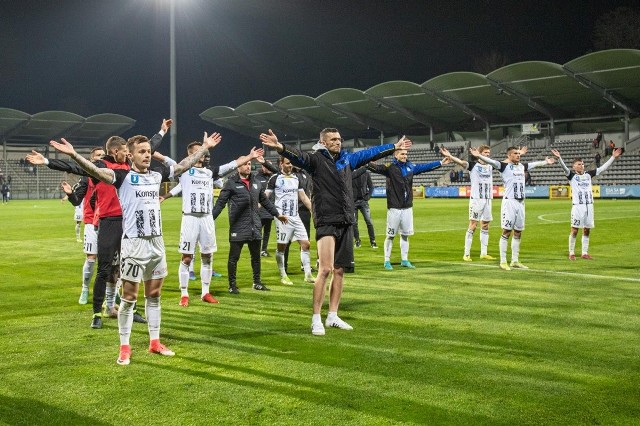 Piłkarze Sandecji mieli wiele powodów do radości. Nie dali się liderowi na jego terenie