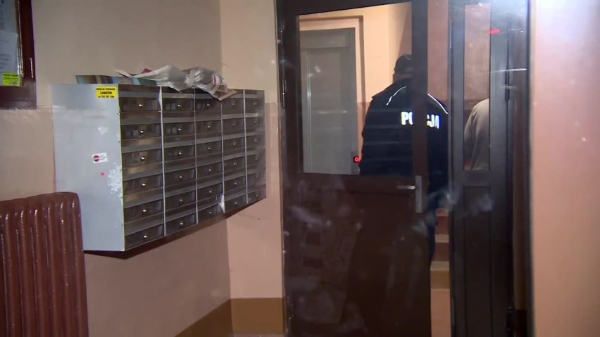 W tym mieszkaniu policjanci znaleźli ciało Agnieszki W., gdy...