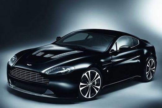 Aston Martin V12 Vantage Carbon Black.