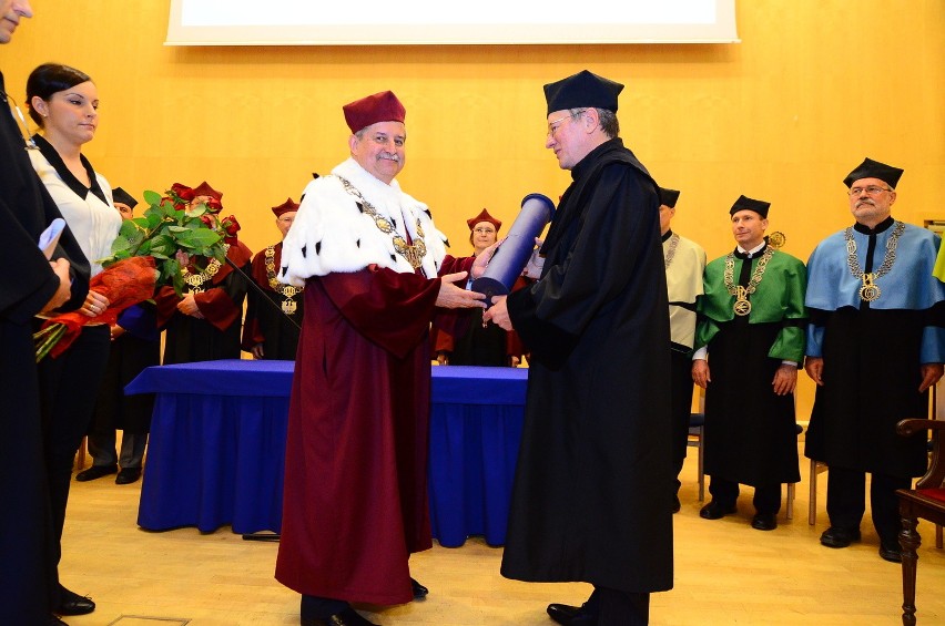 Doktorat honoris causa PP dla prof. Janusza Rajskiego