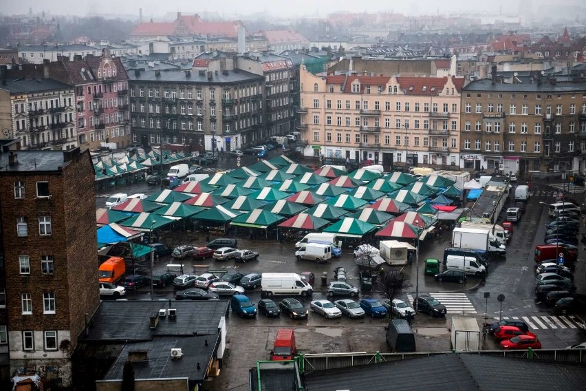 W kwietniu stragany znikną z rynku Łazarskiego i rozpocznie...