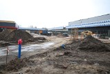 Trwają prace przy budowie parku handlowego na ulicy Krakowskiej w Kielcach. Będzie Lidl, KFC, Action i Dealz
