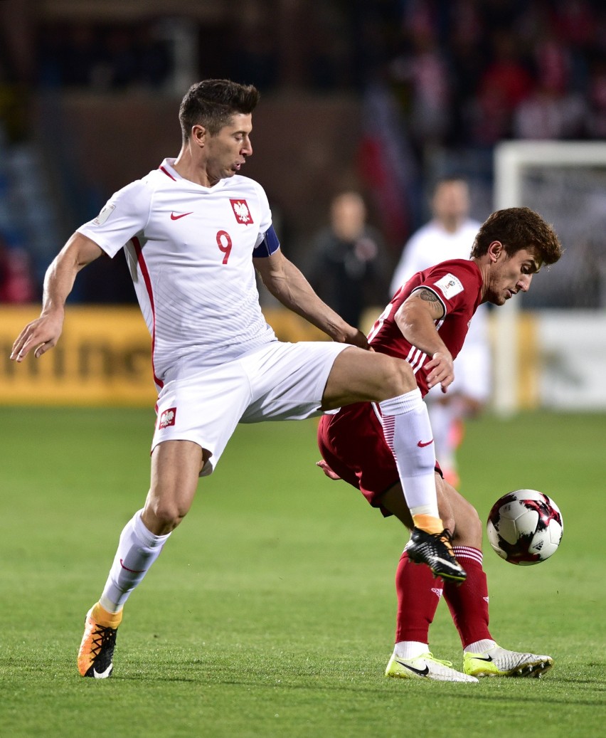 Robert Lewandowski w meczu Armenia - Polska