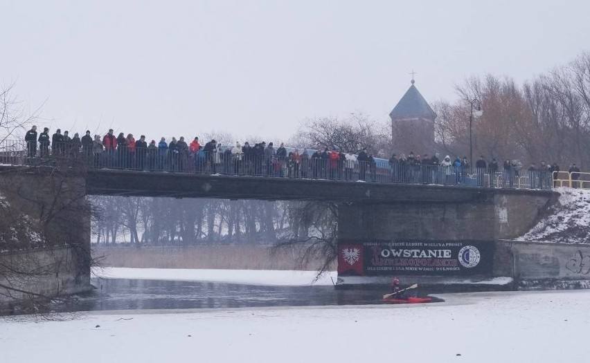 Nadgoplańskie WOPR, policja, strażacy oraz straż rybacka...