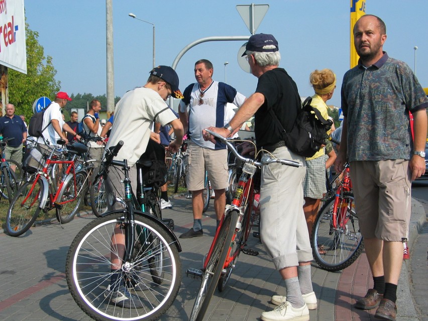 W pierwszym miejskim rajdzie rowerowym pojechało 130 osób....