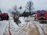Pożar domu w miejscowości Zdrody Stare w gminie Poświętne (zdjęcia)