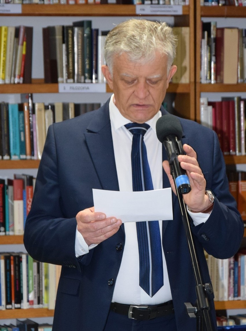 Zmarł Mieczysław Romanik, dyrektor Miejskiej Biblioteki Publicznej w Ostrołęce. 18.08.2022