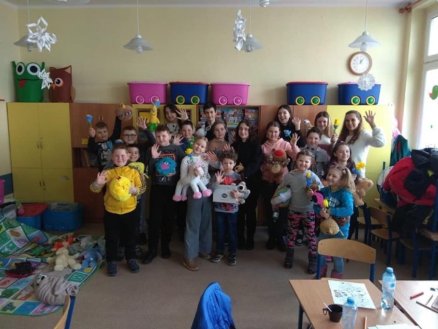 Kluczborskie szkoły organizują zajęcia dla dzieci z Ukrainy.
