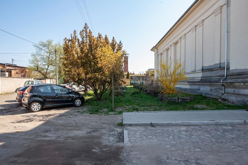 Synagogę w Fordonie można kupić za 1 mln zł, albo za 220...