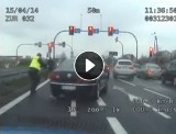 Szaleńcza ucieczka i pościg na autostradzie A4 WIDEO Z RADIOWOZU Niemiec uciekał, policja strzelała