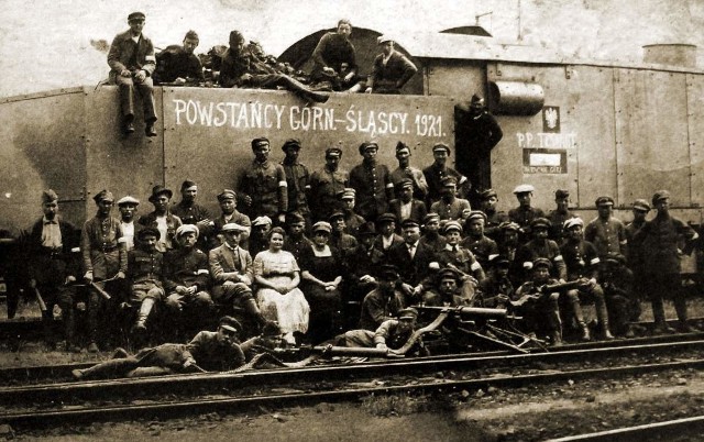 Tak wyglądał pociąg pancerny "Piast&#8221;, który wyjechał z huty w Zawadzkiem.