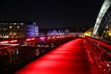 Kraków zaświecił się w kolorze czerwonym! Miasto całym sercem wspiera WOŚP