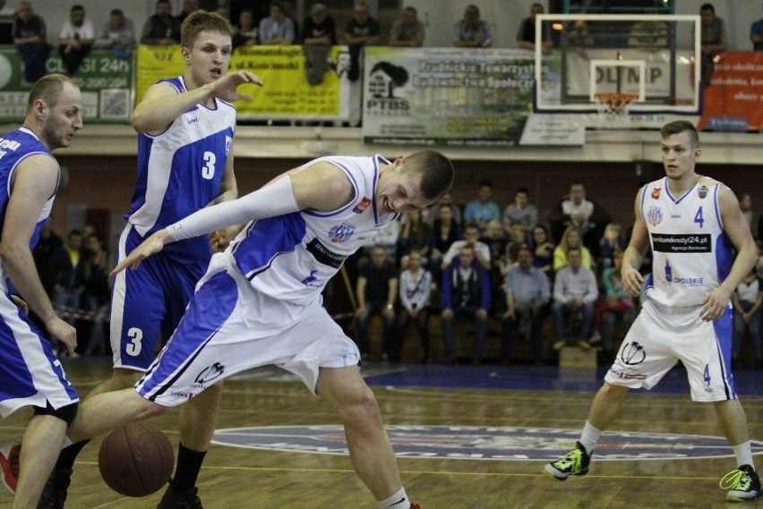 Prudniczanie zwyciężając w sobotni wieczór, zrobili spory...