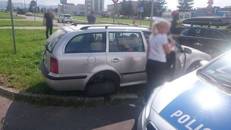 Nowy Sącz. Dwie osoby ranne w wypadku na al. Piłsudskiego