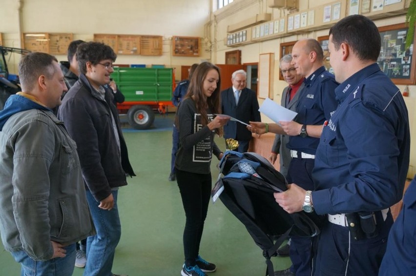 W Zespole Szkół Agrotechnicznych i Ogólnokształcących w...