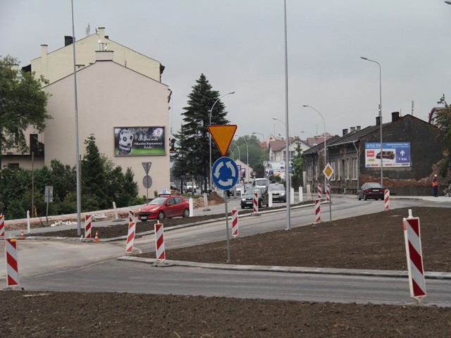 Na razie na rondzie Lwowska, Pola, Zana odbywa się ruch tymczasowy.