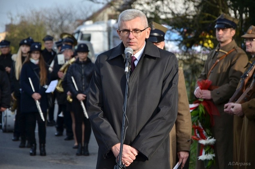 W Janikowie w gminie Kozienice uczcili pamięć ofiar...