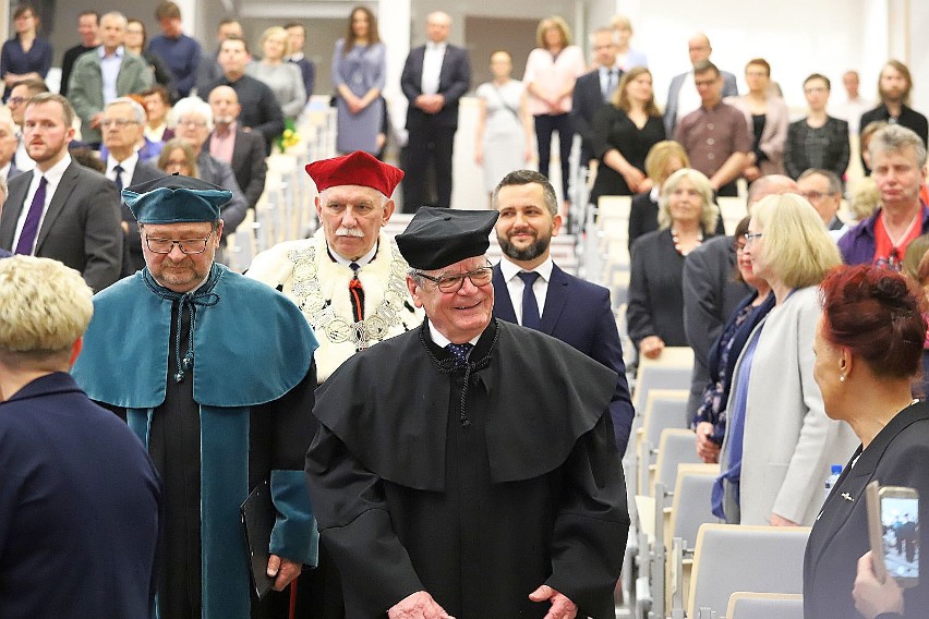 Joachim Gauck, były prezydent Niemiec, odebrał tytuł doktora honoris causa Uniwersytetu Łódzkiego