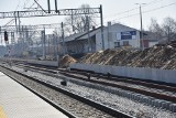 Modernizacja linii kolejowej, roboty na peronie w Myszkowie ZDJĘCIA