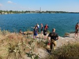 Akcja strażaków na kąpielisku Bolko w Opolu. Okazało się, że poszukiwany 23-latek pijany śpi na brzegu