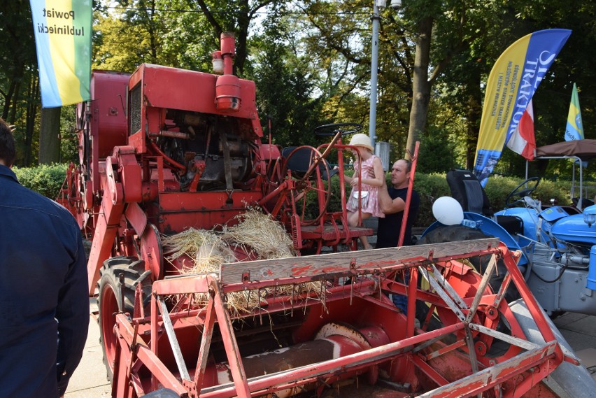 Częstochowa: Krajowa Wystawa Rolnicza w alei NMP ZDJĘCIA Tysiące zwiedzających, tłok taki, że aż trudno przejść