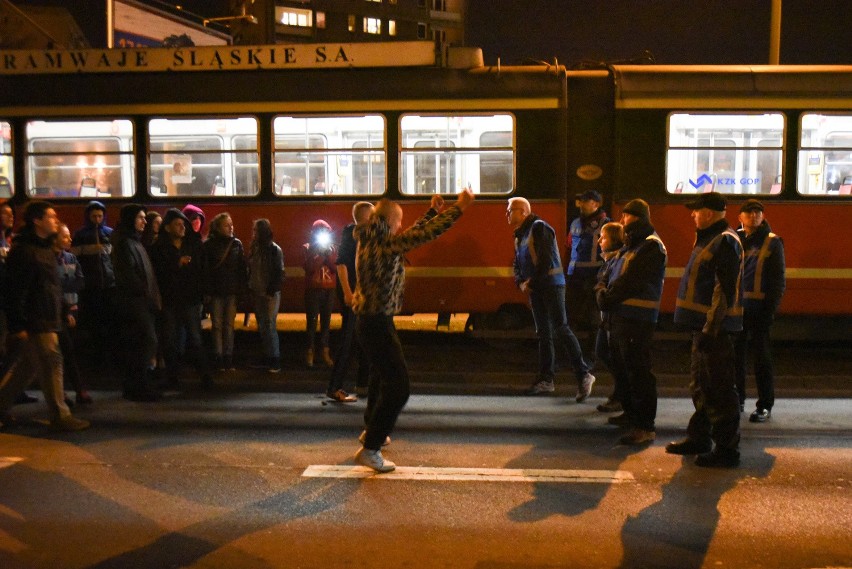 Protest w Sosnowcu po śmierci 23-latka przerodził się w...