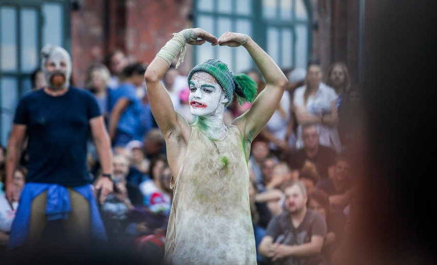 Międzynarodowy Festiwal Teatrów Plenerowych i Ulicznych FETA...