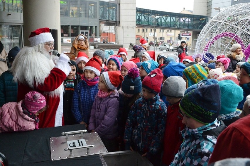 Kapsuła czasu w Bielsku-Białej na placu Bolka i Lolka