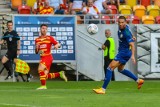 PKO Ekstraklasa. Miedź Legnica - Jagiellonia Białystok ONLINE. Ważny mecz na dole tabeli. Gdzie oglądać w telewizji? TRANSMISJA TV NA ŻYWO