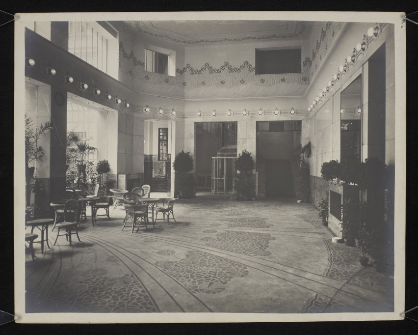 Wnętrze hotelu Bristol, ok 1925 rok