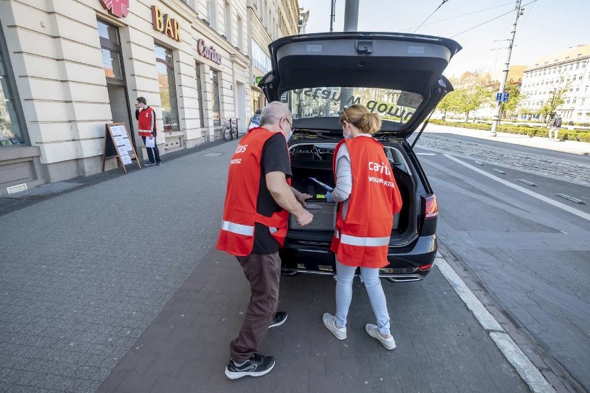 W czasie epidemii koronawirusa Caritas Archidiecezji...