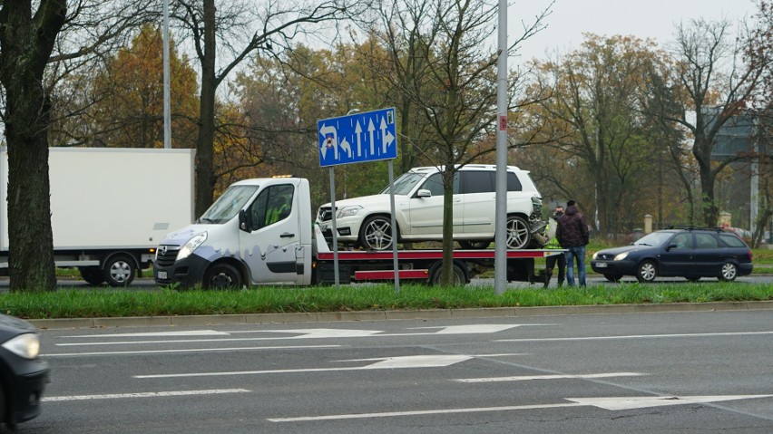 Na ulicy Karkonoskiej we Wrocławiu zderzyły się cztery...