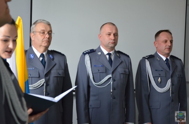 Od prawej: Rafał Drozdowski, komendant miejski policji w Opolu, obok jego zastępcy: Rafał Lejczak i Zbigniew Stanowski.