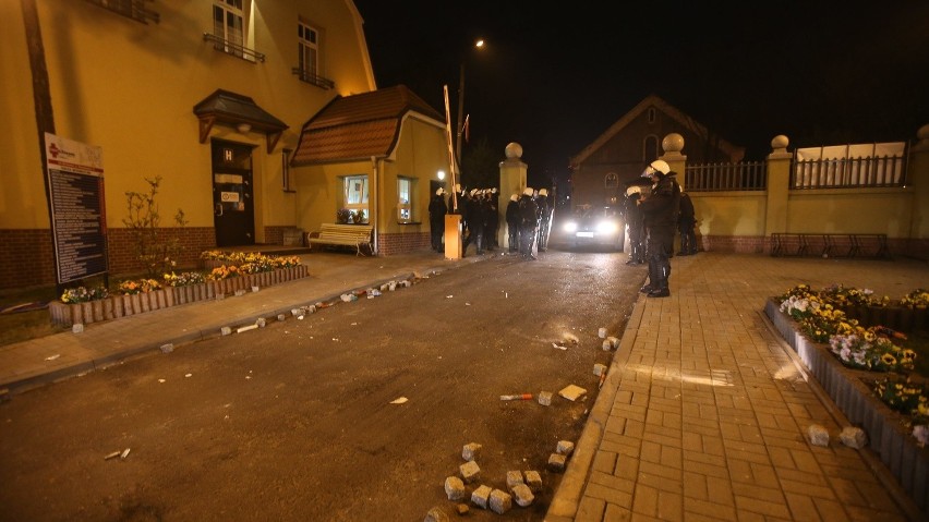 Starcia kiboli z policją w Knurowie w niedzielę 3.05