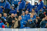Ruch Chorzów. Kibice Niebieskich na stadionie Jagiellonii ZDJĘCIA. Głośny doping dla beniaminka PKO Ekstraklasy