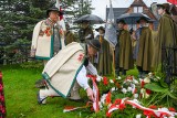 Zakopane uczciło święto Konstytucji 3 Maja. Hymn, flagi biało-czerwone i przemarsz po Krupówkach