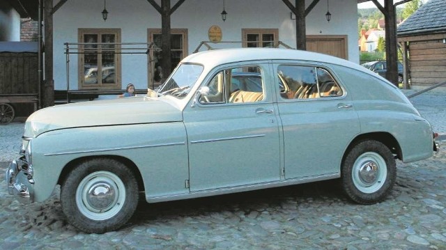 Wśród najstarszych samochodów osobowych zarejestrowanych w Nowym Sączu znajduje się m.in. warszawa m20, wyprodukowana w fabryce na Żeraniu w 1959 r. Służy właścicielom, chociaż ma 55 lat