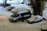 Wrocław: Martwy mężczyzna znaleziony w samochodzie na Ołbinie [ZDJĘCIA]