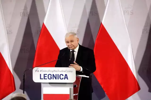Jarosław Kaczyński spędzi Sylwestra w szpitalu - wynika z ustaleń "Super Expressu". 