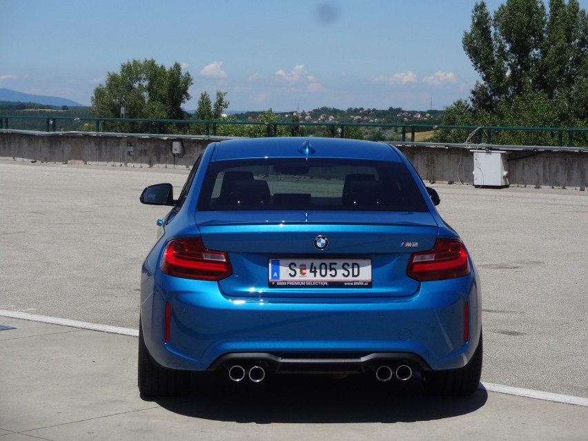 BMW M2 Coupe...