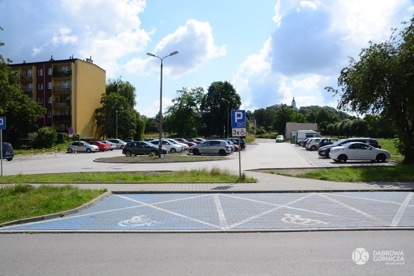 Nowe parkingi powstały w dąbrowskiej dzielnicy Gołonóg...