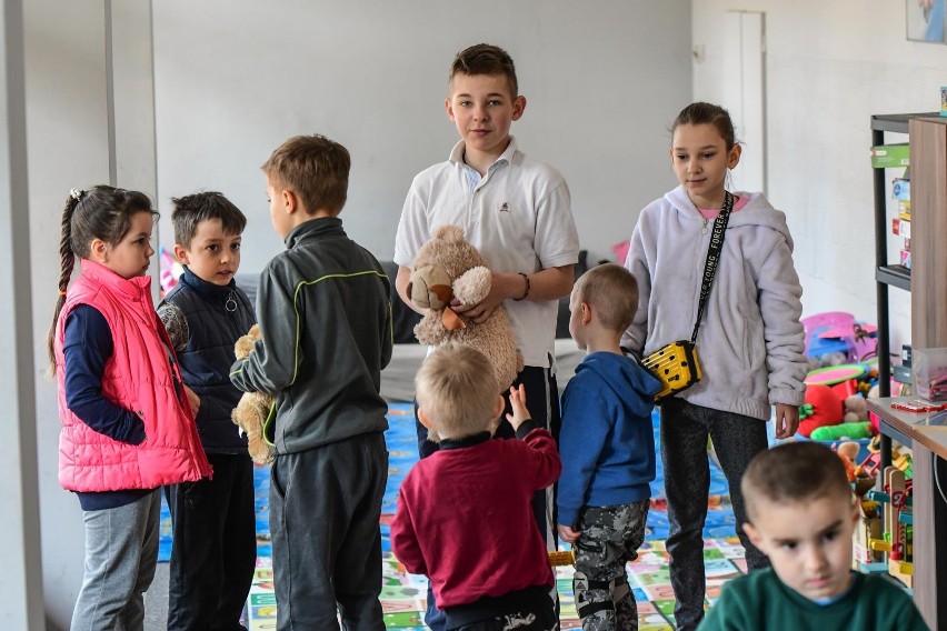 Dzieci z Ukrainy, które razem ze swoimi mamami trafiły do...